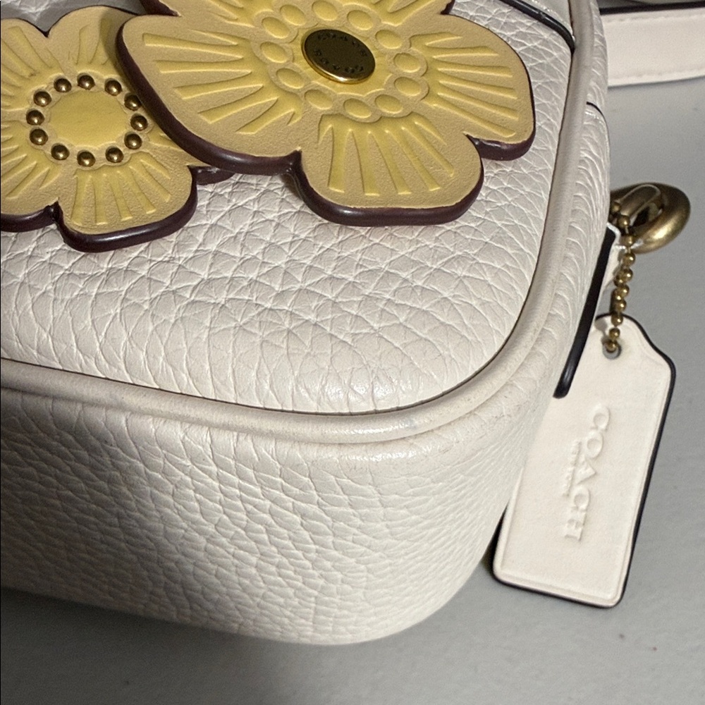 Coach TEA ROSE REIMAGINED Cream and Yellow Floral Crossbody LEATHER Bag - Picture 16 of 16